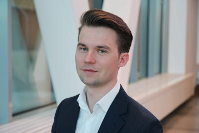 Hannes Wall - Investment Analyst Hannes Wall