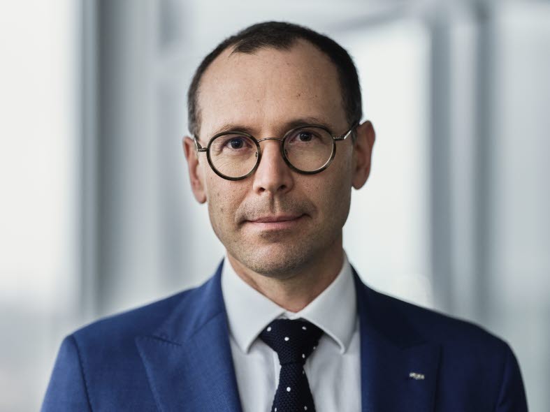 Jonas Söderberg - Head of Corporate & Private Customers division Profile picture of Jonas Söderberg.